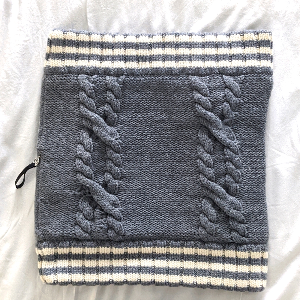 Lululemon Sherpa Scarf (RARE) - Picture 4 of 8